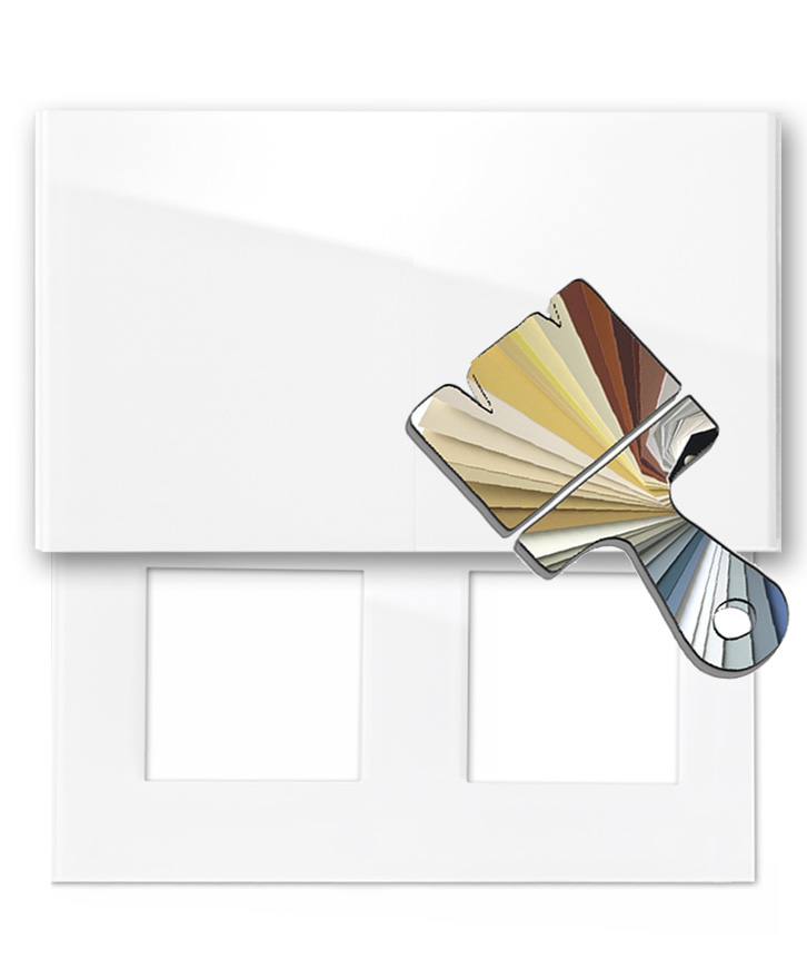 Glass-look frame. MAXIM