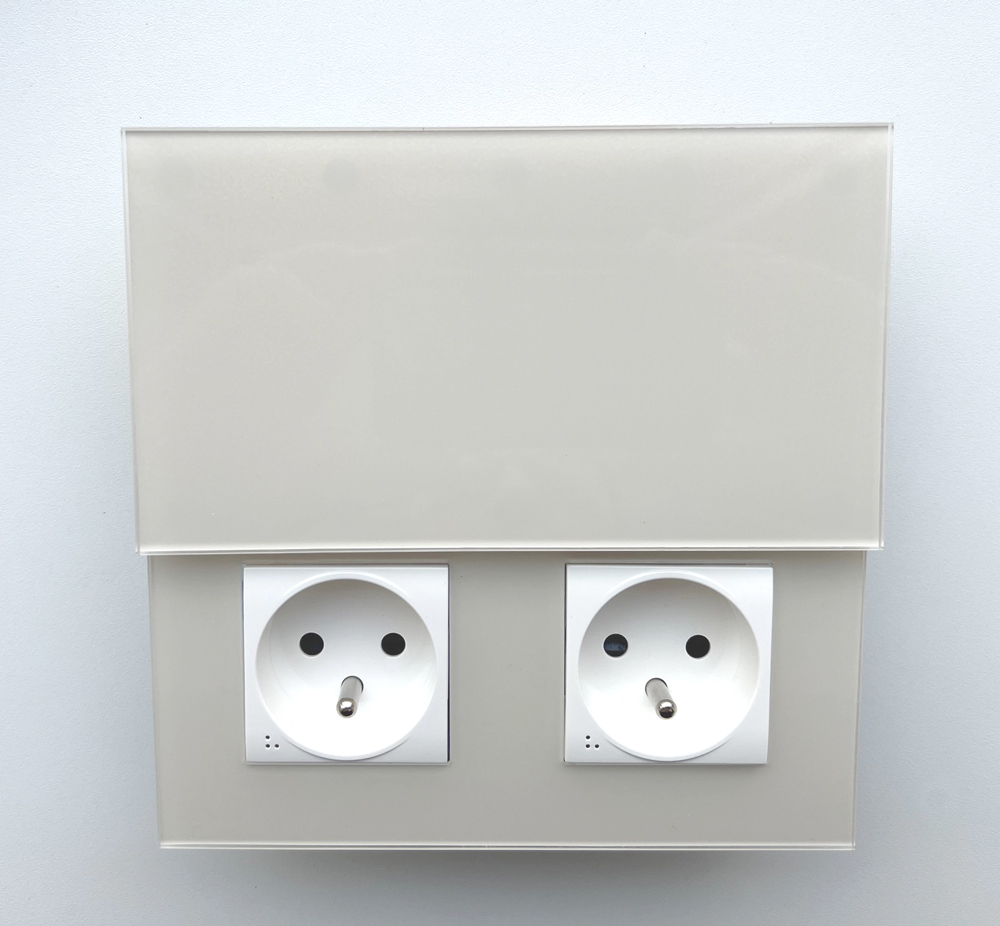 Sample loan for inspection – Sample box Socket MAXIM Glass-look