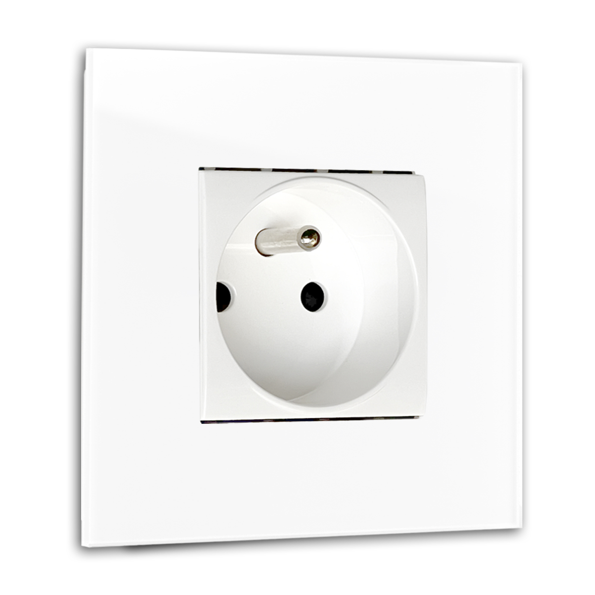 Design socket MAXIM 1gang white glass optics type E french standard.